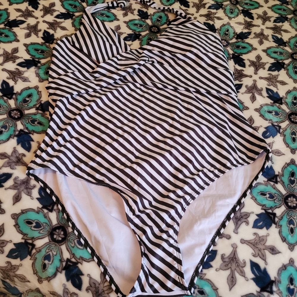 Nwot Shein 1pc Bathing Suit size 3X-Large